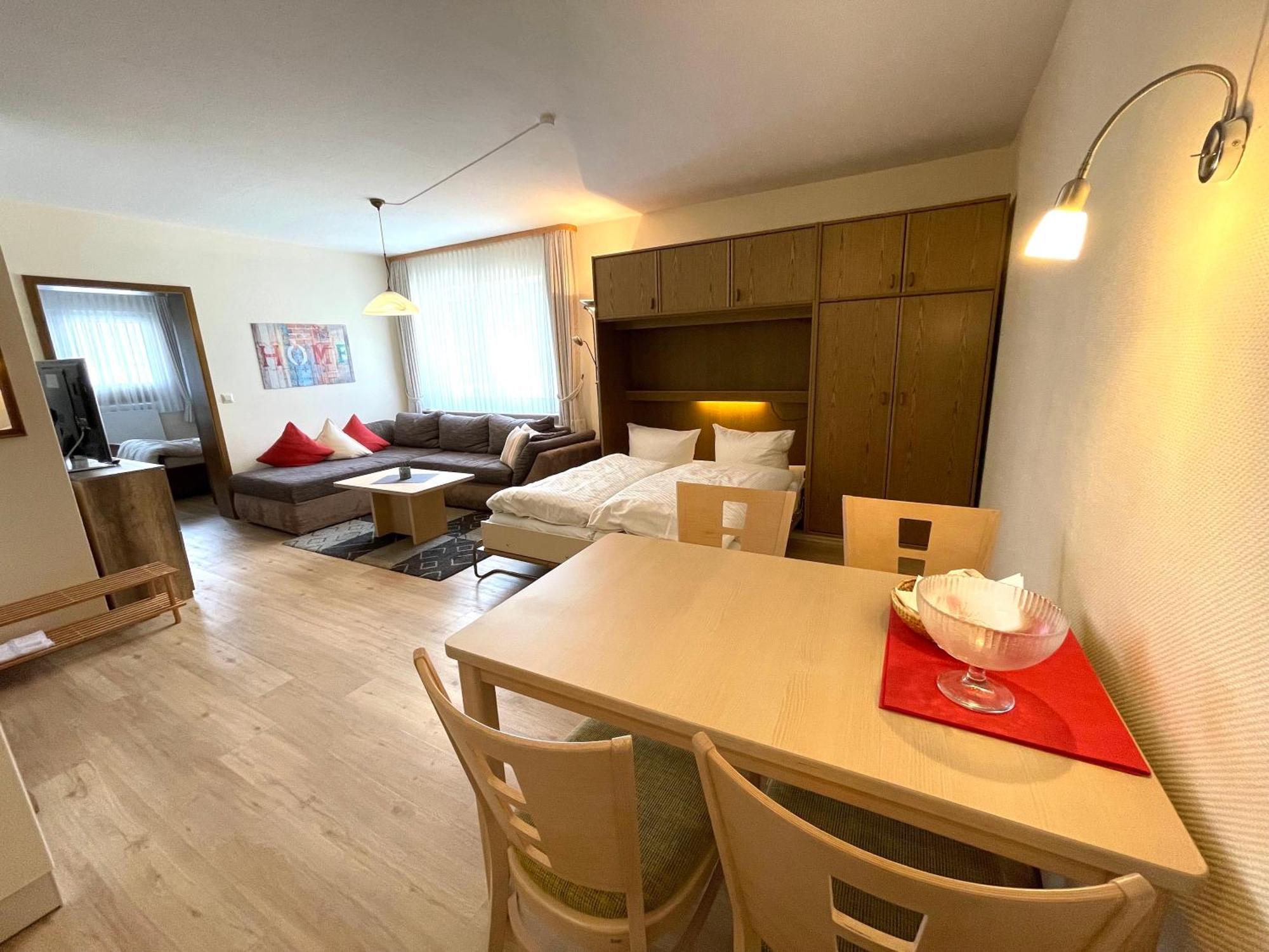 Gasthof-Ferienwohnung Zur Zweere Willingen  Buitenkant foto